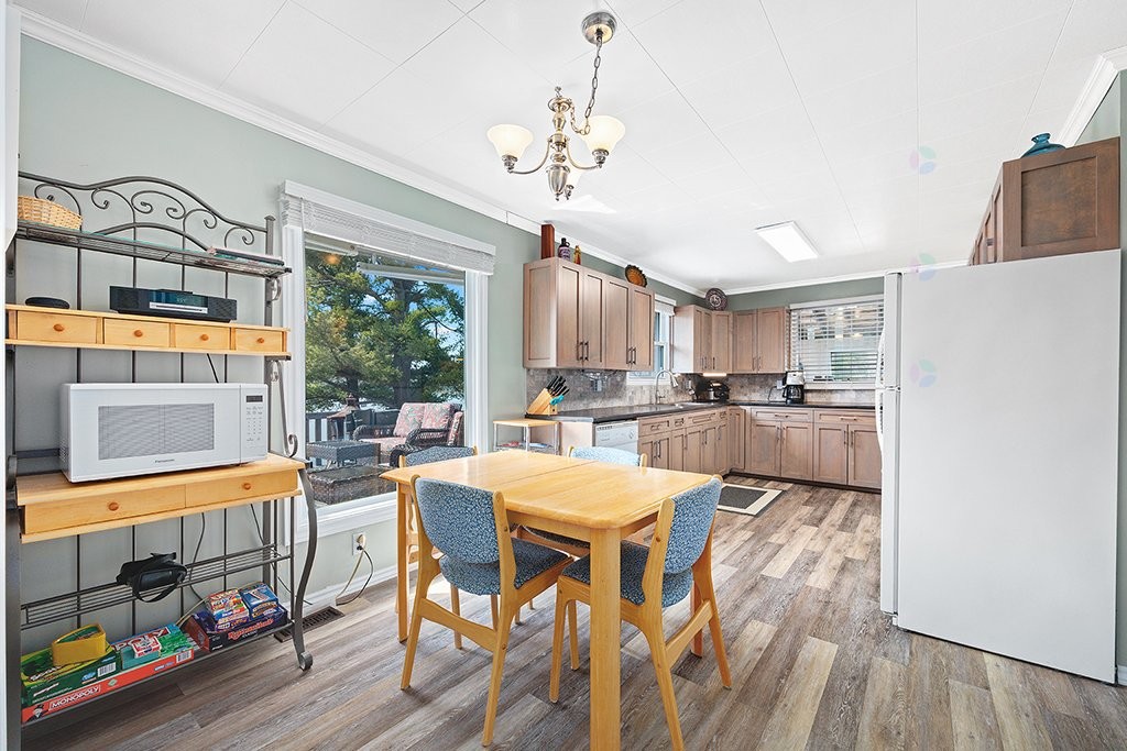 









14


Rue Benthley

,
Portage-du-Fort,




QC
J0X2T0

