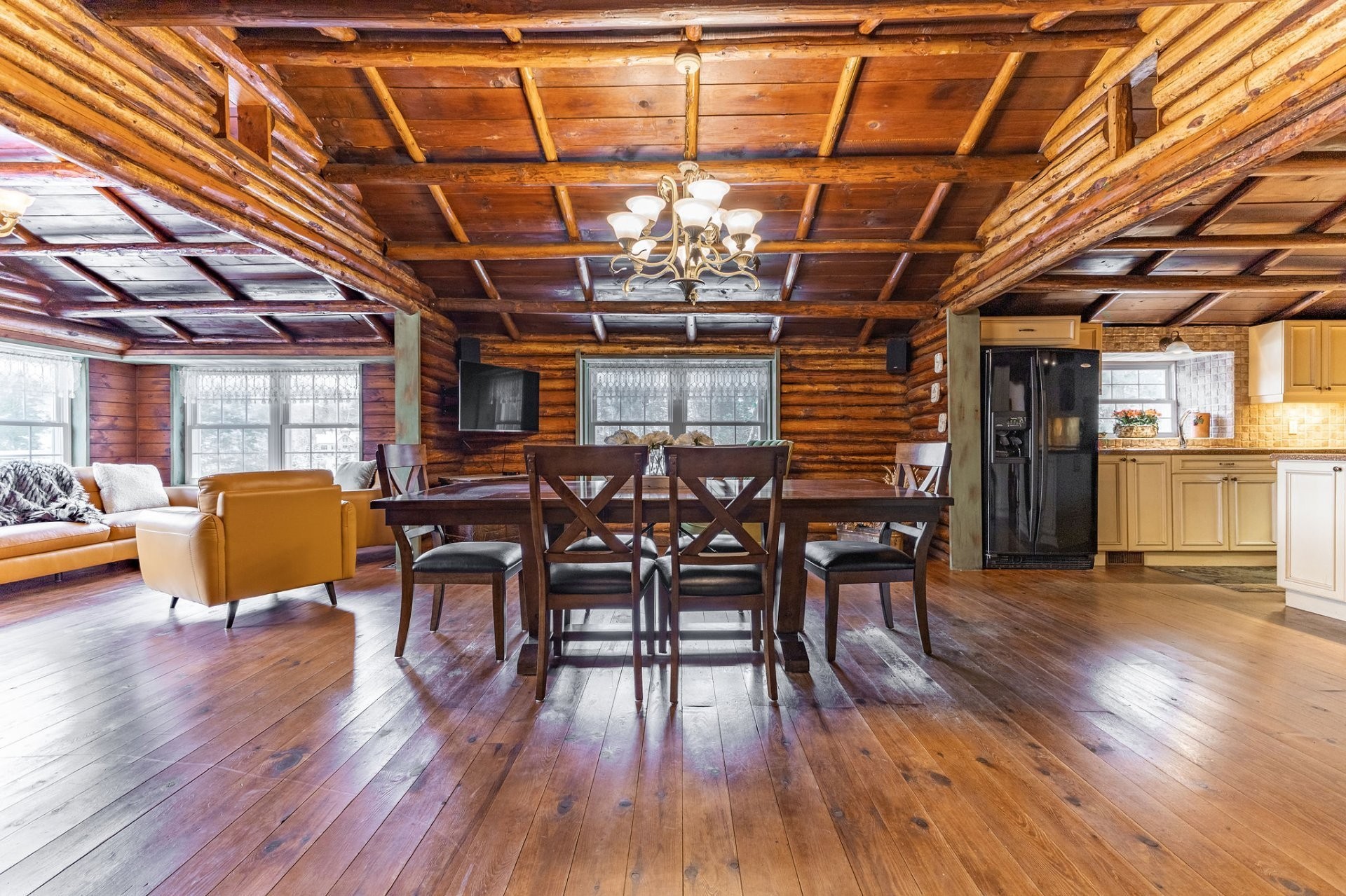 









23


Ch. Lockhart

,
Val-des-Monts,




QC
J8N2R9

