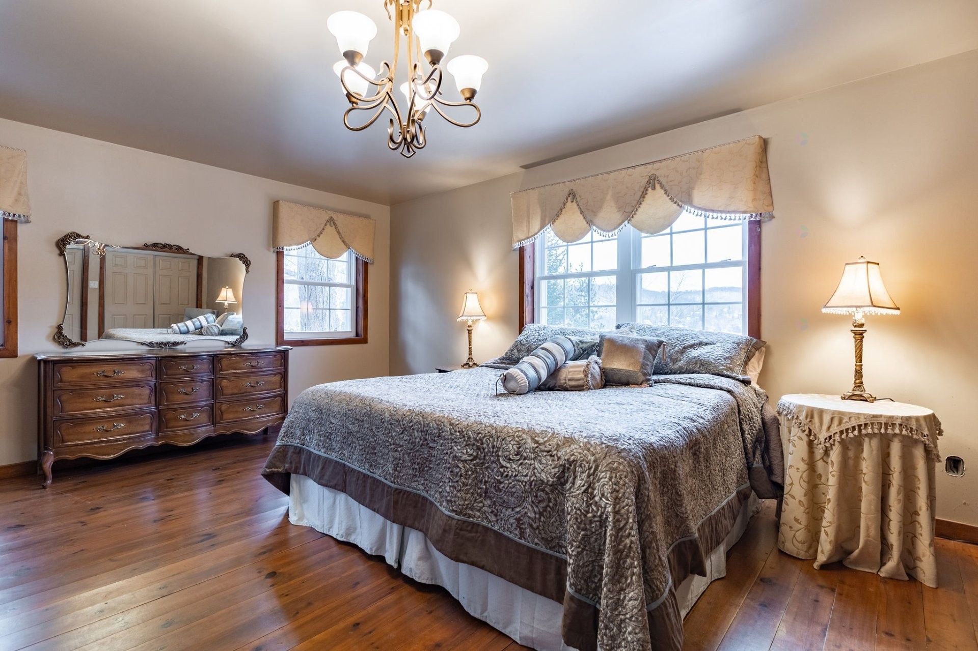 









23


Ch. Lockhart

,
Val-des-Monts,




QC
J8N2R9


