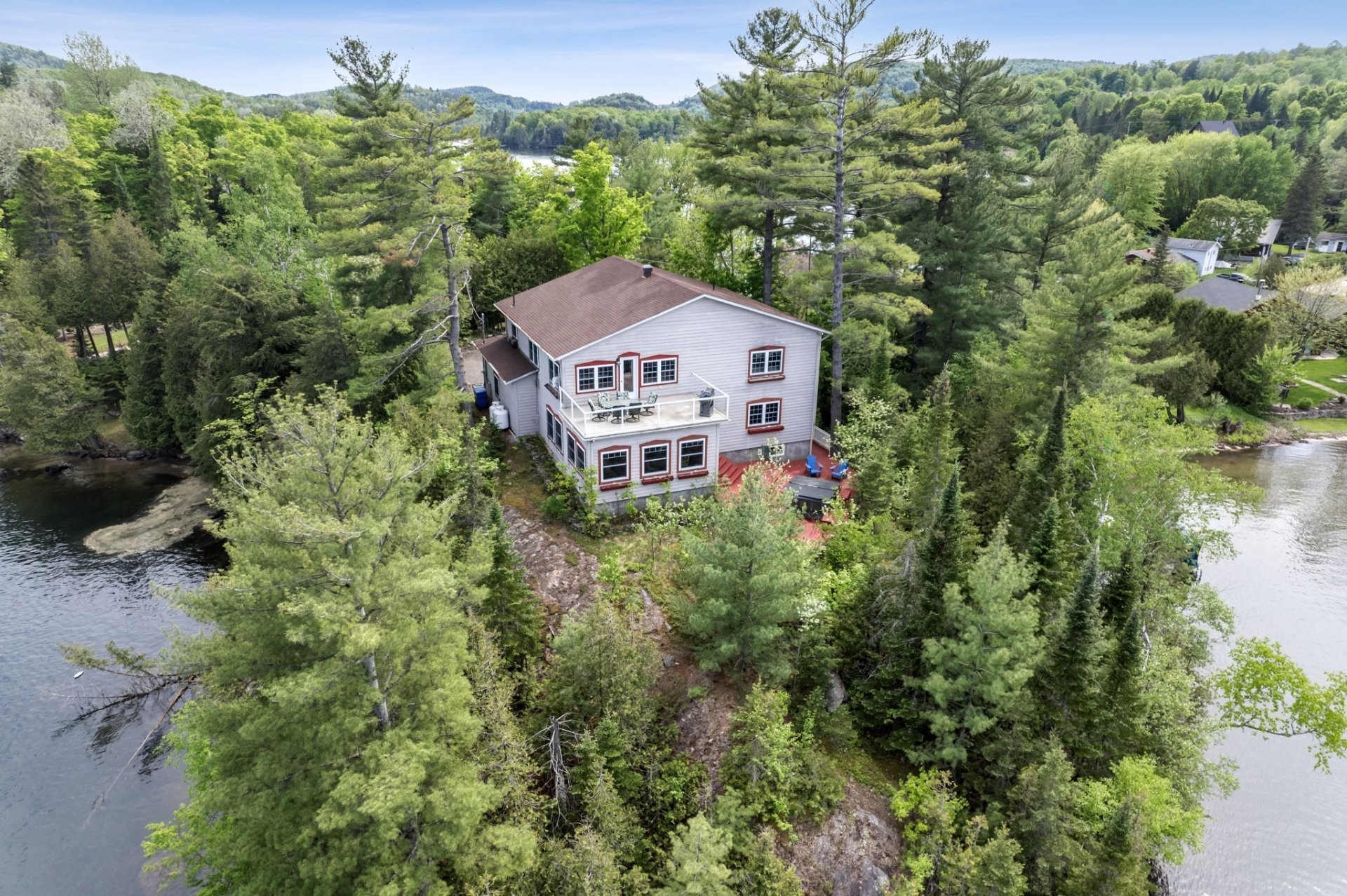 









23


Ch. Lockhart

,
Val-des-Monts,




QC
J8N2R9

