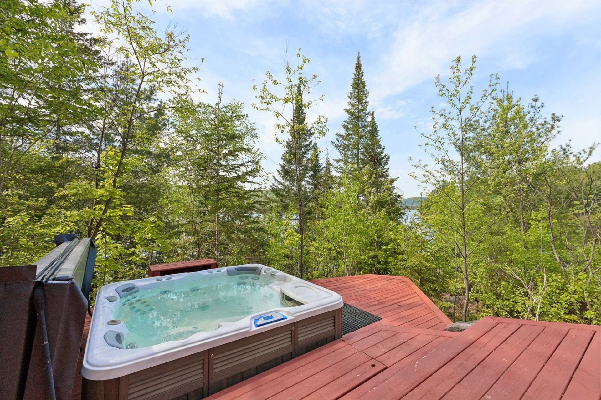 









23


Ch. Lockhart

,
Val-des-Monts,




QC
J8N2R9

