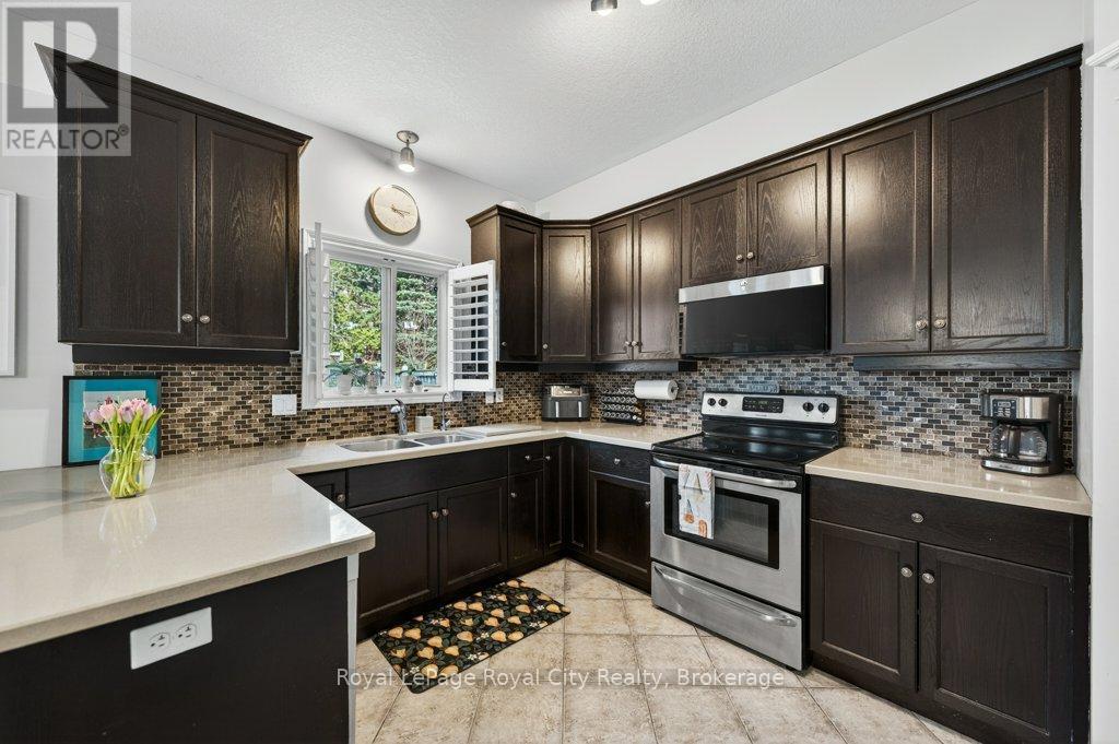 












120 WINSTON STREET

,
Guelph/Eramosa (Rockwood),




Ontario
N0B2K0

