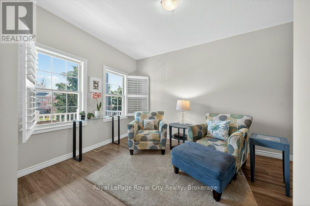 












120 WINSTON STREET

,
Guelph/Eramosa (Rockwood),




Ontario
N0B2K0

