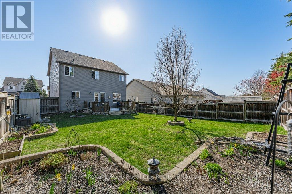 












120 WINSTON STREET

,
Guelph/Eramosa (Rockwood),




Ontario
N0B2K0

