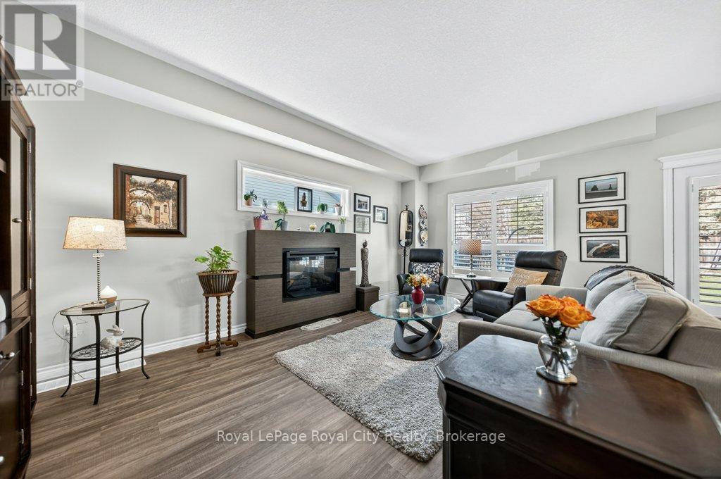 












120 WINSTON STREET

,
Guelph/Eramosa (Rockwood),




Ontario
N0B2K0

