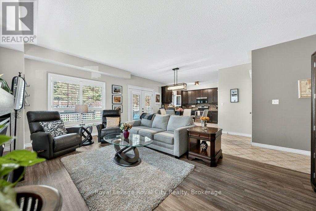 












120 WINSTON STREET

,
Guelph/Eramosa (Rockwood),




Ontario
N0B2K0

