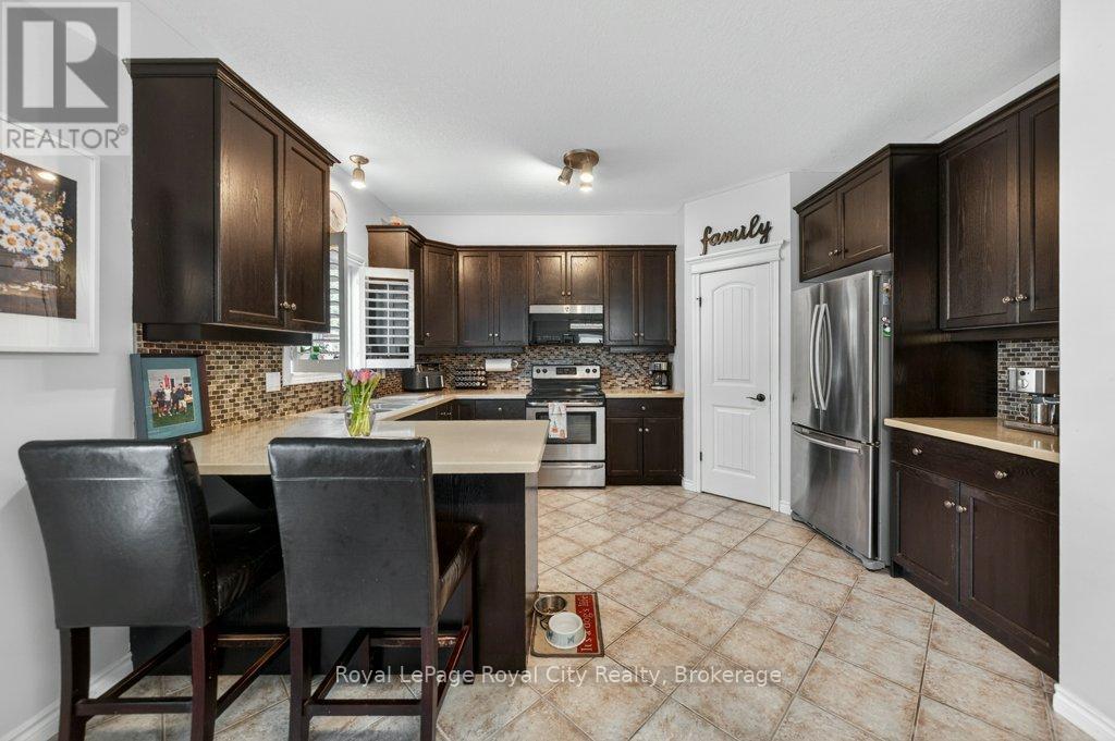 












120 WINSTON STREET

,
Guelph/Eramosa (Rockwood),




Ontario
N0B2K0

