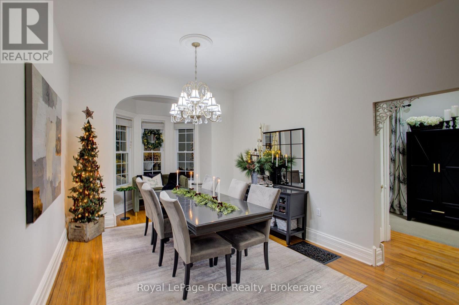 












116 WALTON STREET

,
Wellington North (Arthur),




Ontario
N0G1A0

