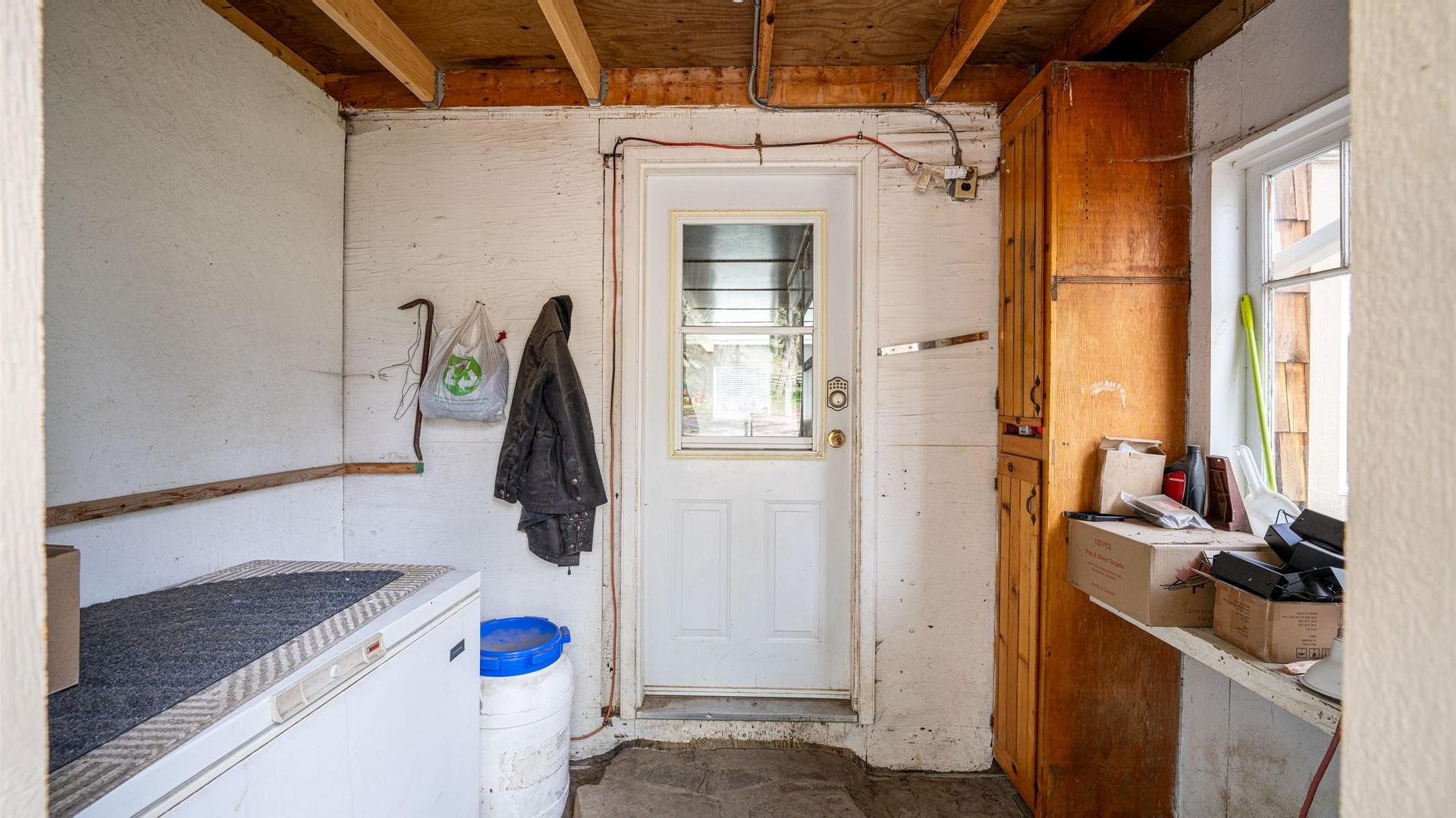 









6142


Falkland

Road,
Falkland,




BC
V0E 1W0

