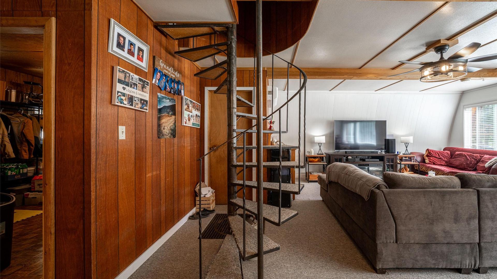 









6142


Falkland

Road,
Falkland,




BC
V0E 1W0

