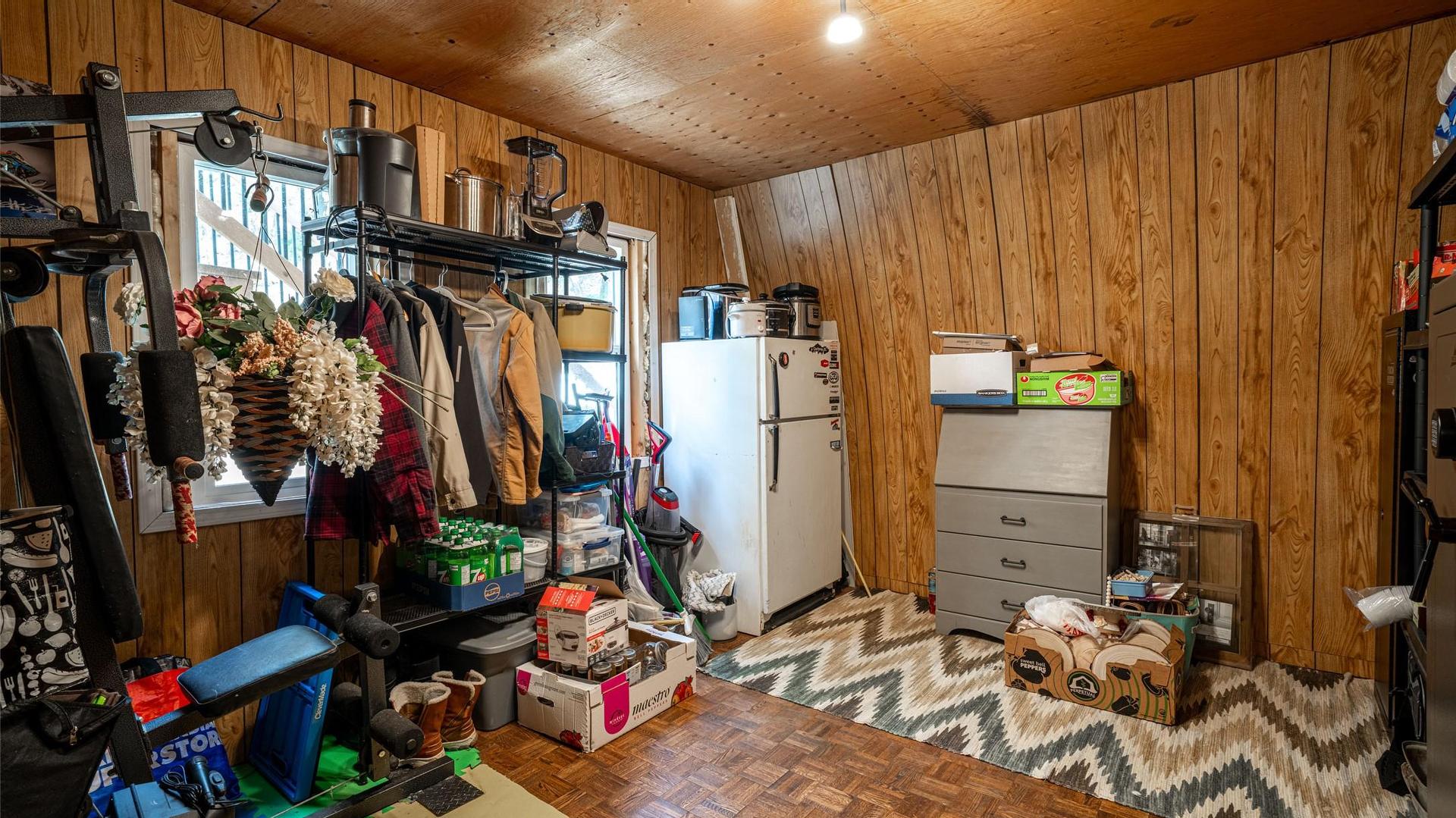 









6142


Falkland

Road,
Falkland,




BC
V0E 1W0

