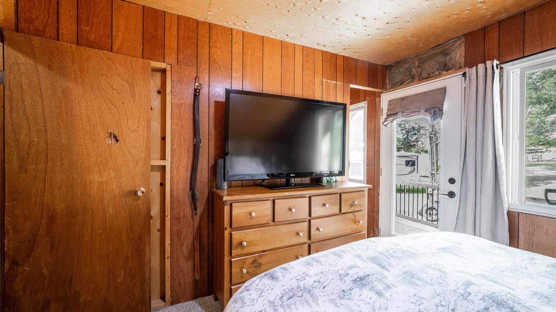 









6142


Falkland

Road,
Falkland,




BC
V0E 1W0

