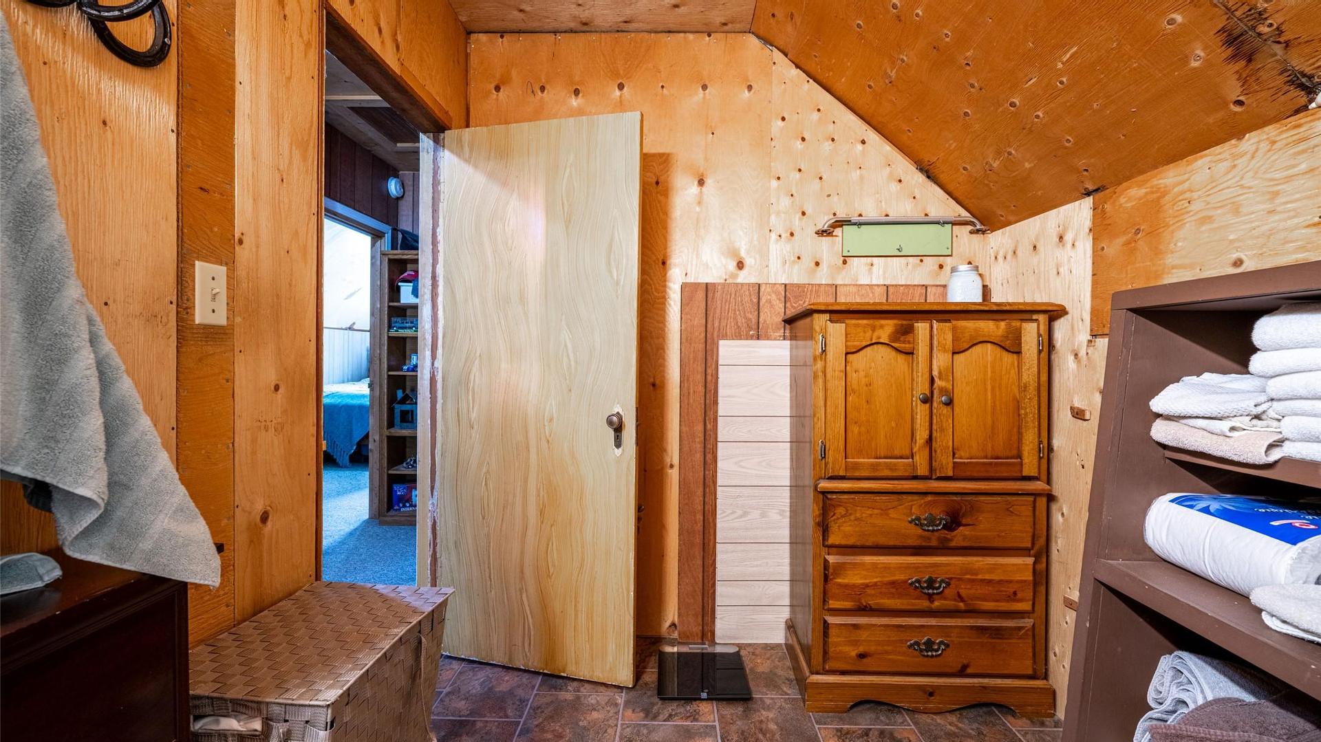 









6142


Falkland

Road,
Falkland,




BC
V0E 1W0

