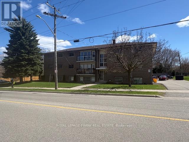 












300 ATHOL STREET

,
Whitby (Downtown Whitby),




Ontario
L1N3Z4

