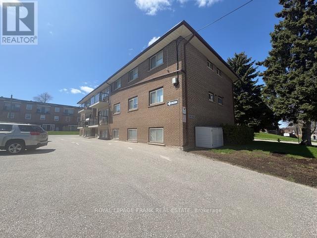 












300 ATHOL STREET

,
Whitby (Downtown Whitby),




Ontario
L1N3Z4

