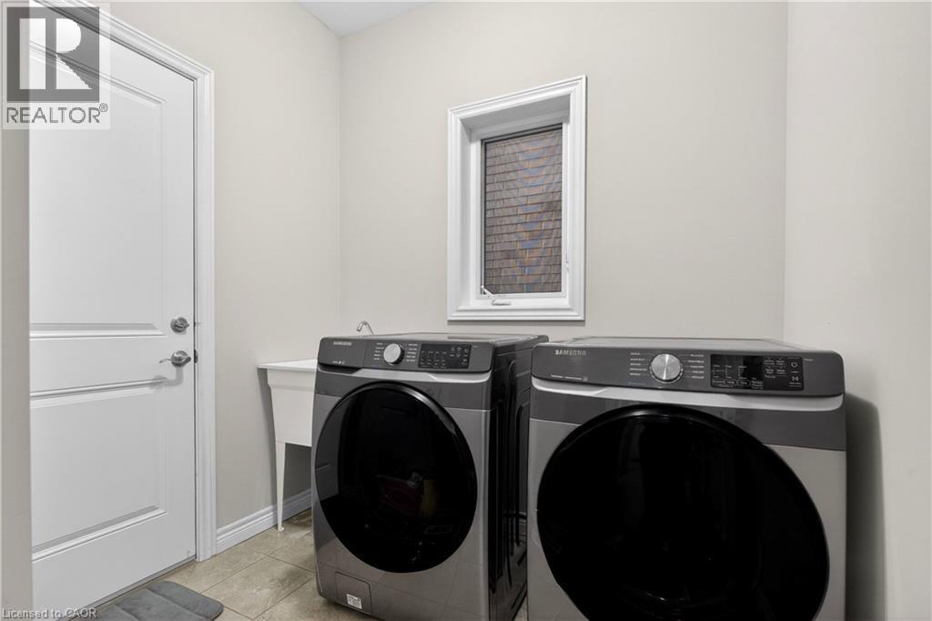 












79 DOLOMITI Court

,
Hamilton,




Ontario
L0R1P0


