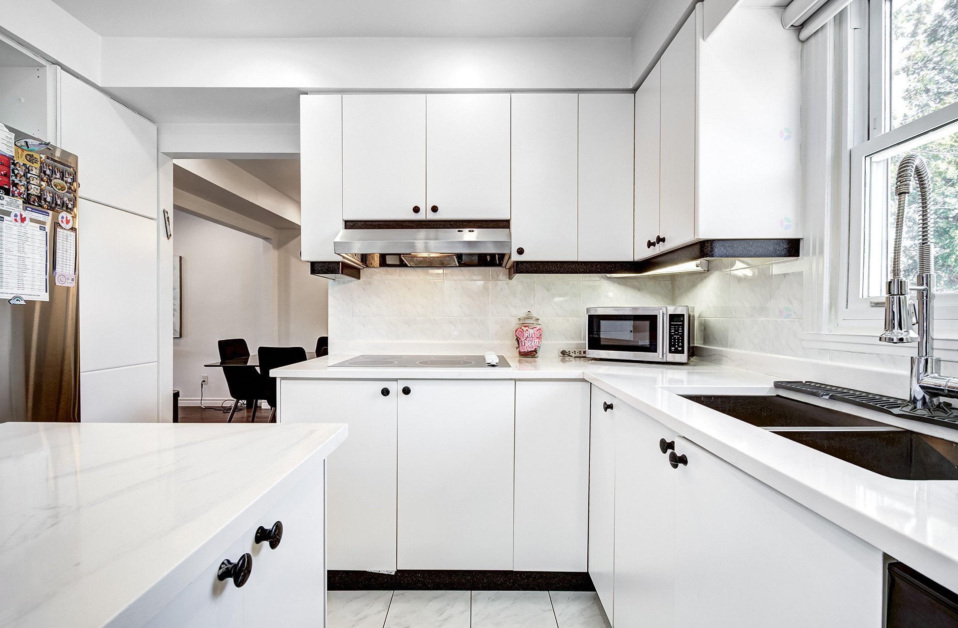 









74


Rue Chatillon

,
Dollard-des-Ormeaux,




QC
H9B1B3

