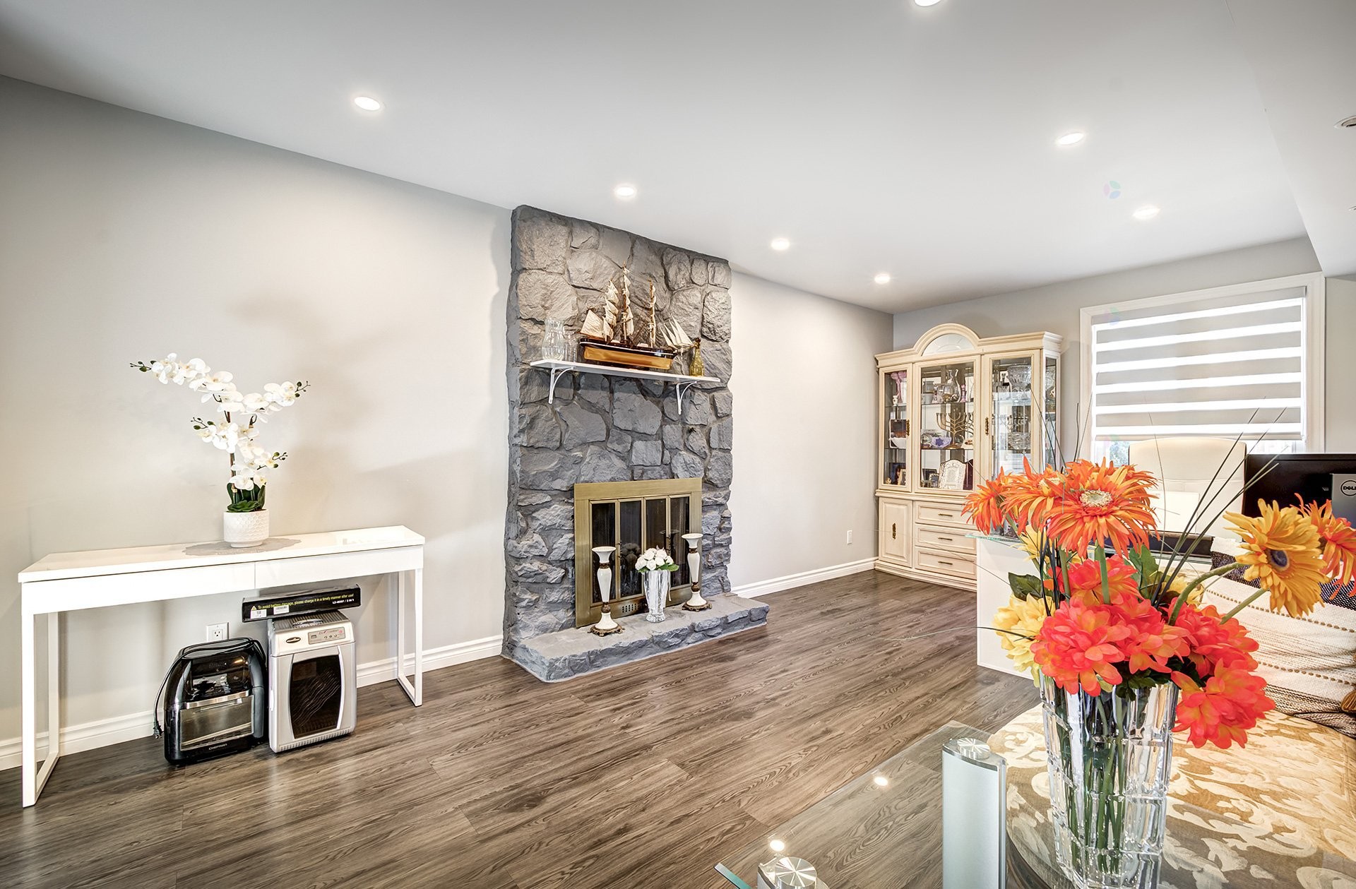 









74


Rue Chatillon

,
Dollard-des-Ormeaux,




QC
H9B1B3

