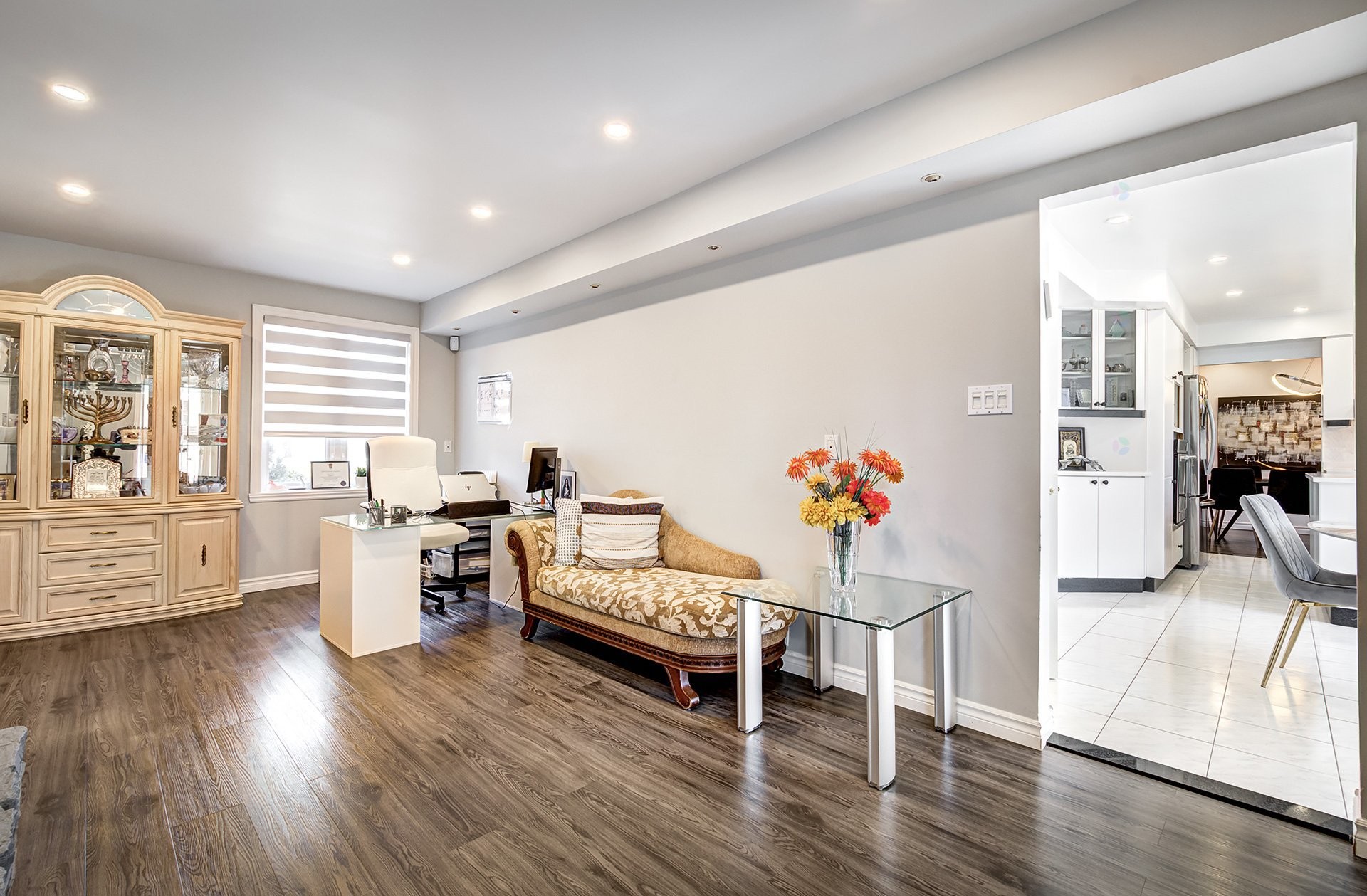 









74


Rue Chatillon

,
Dollard-des-Ormeaux,




QC
H9B1B3

