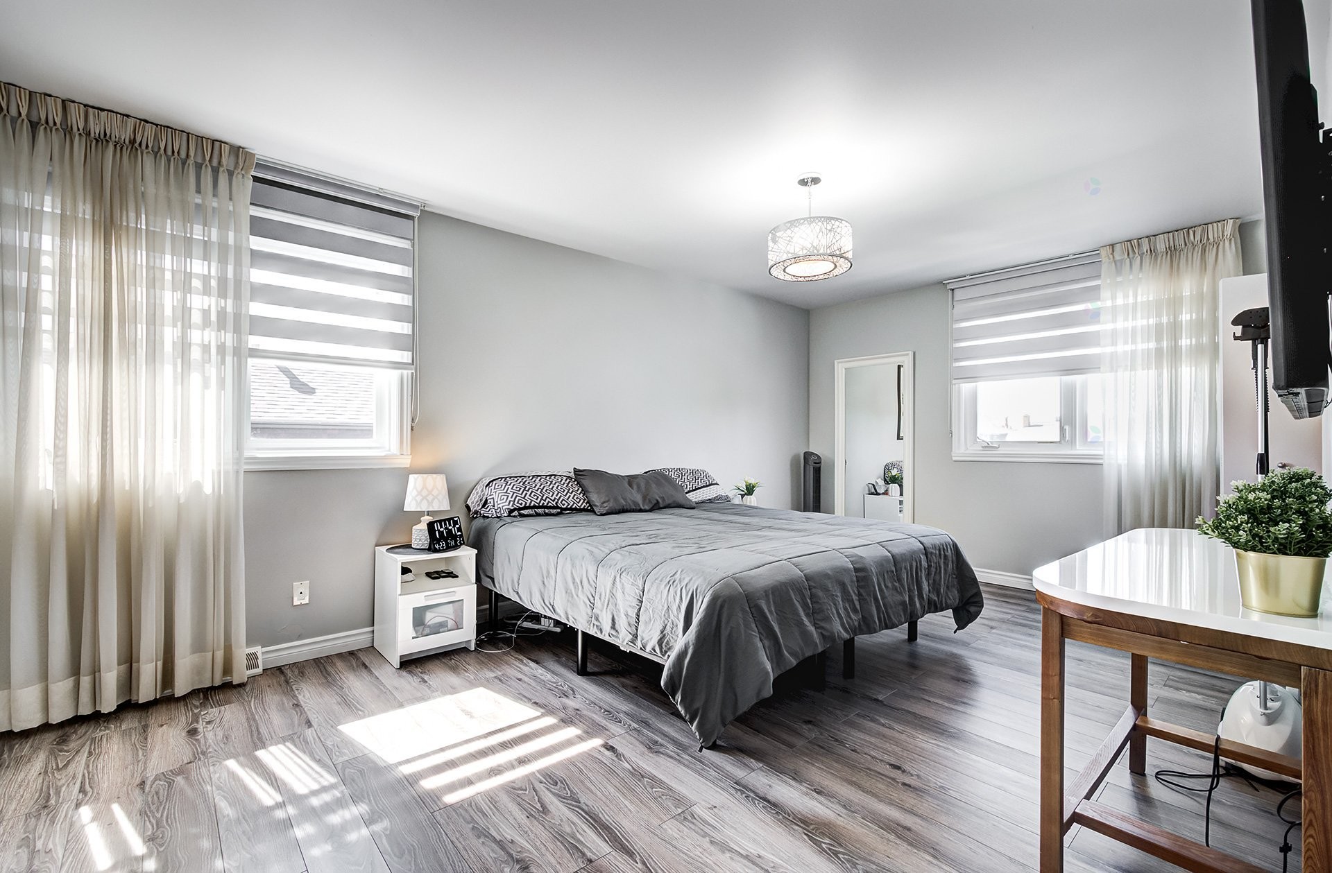 









74


Rue Chatillon

,
Dollard-des-Ormeaux,




QC
H9B1B3

