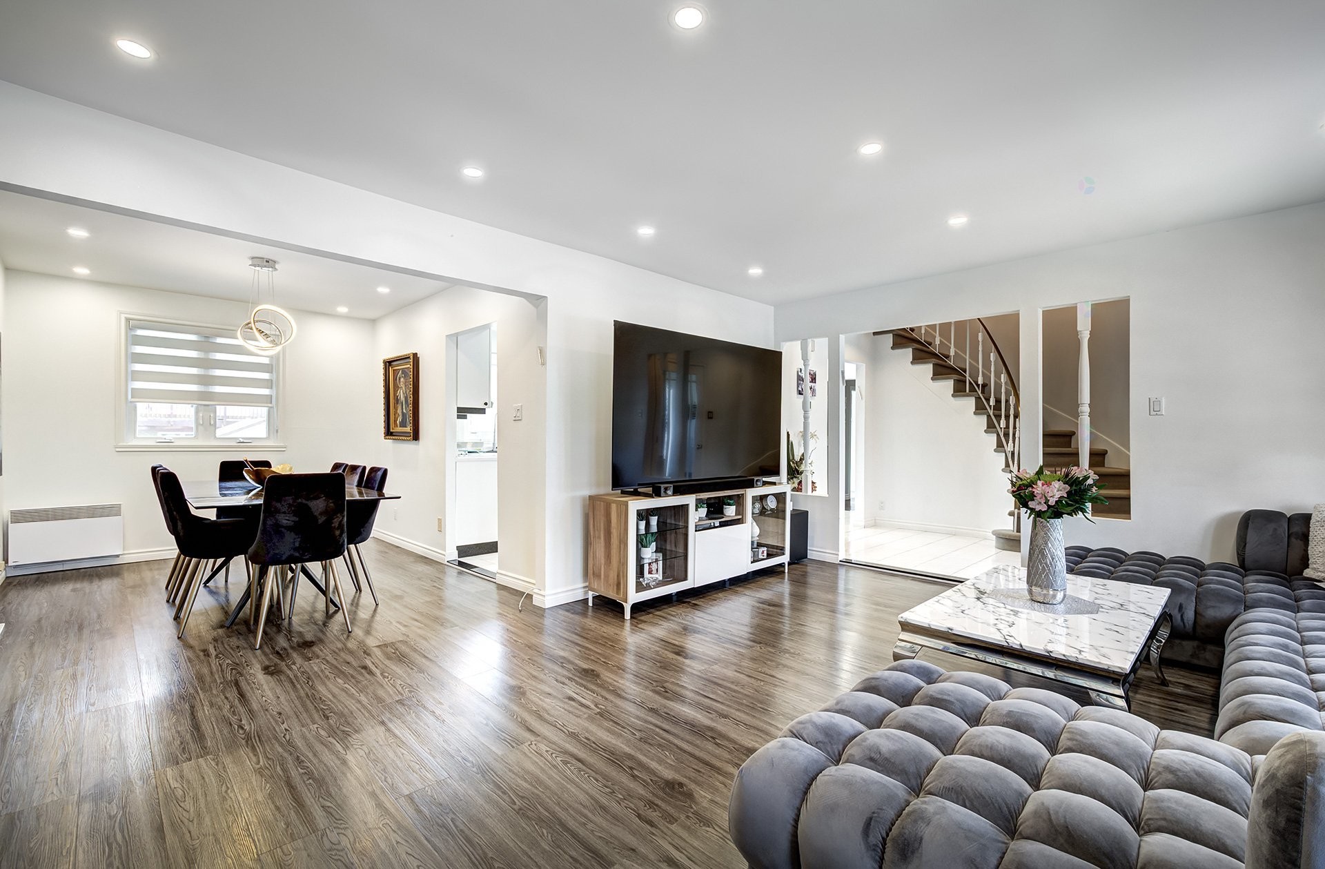 









74


Rue Chatillon

,
Dollard-des-Ormeaux,




QC
H9B1B3

