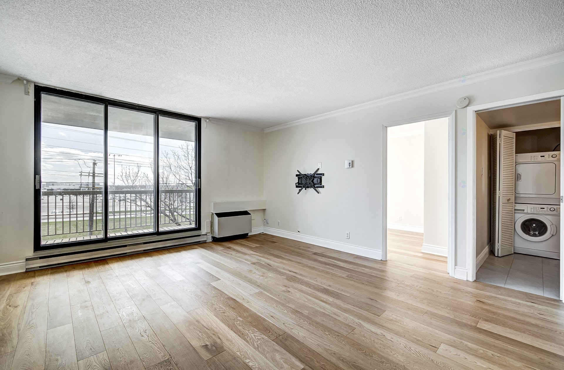 









11015


Boul. Cavendish

, 302,
Montréal (Saint-Laurent),




QC
H4R2H5

