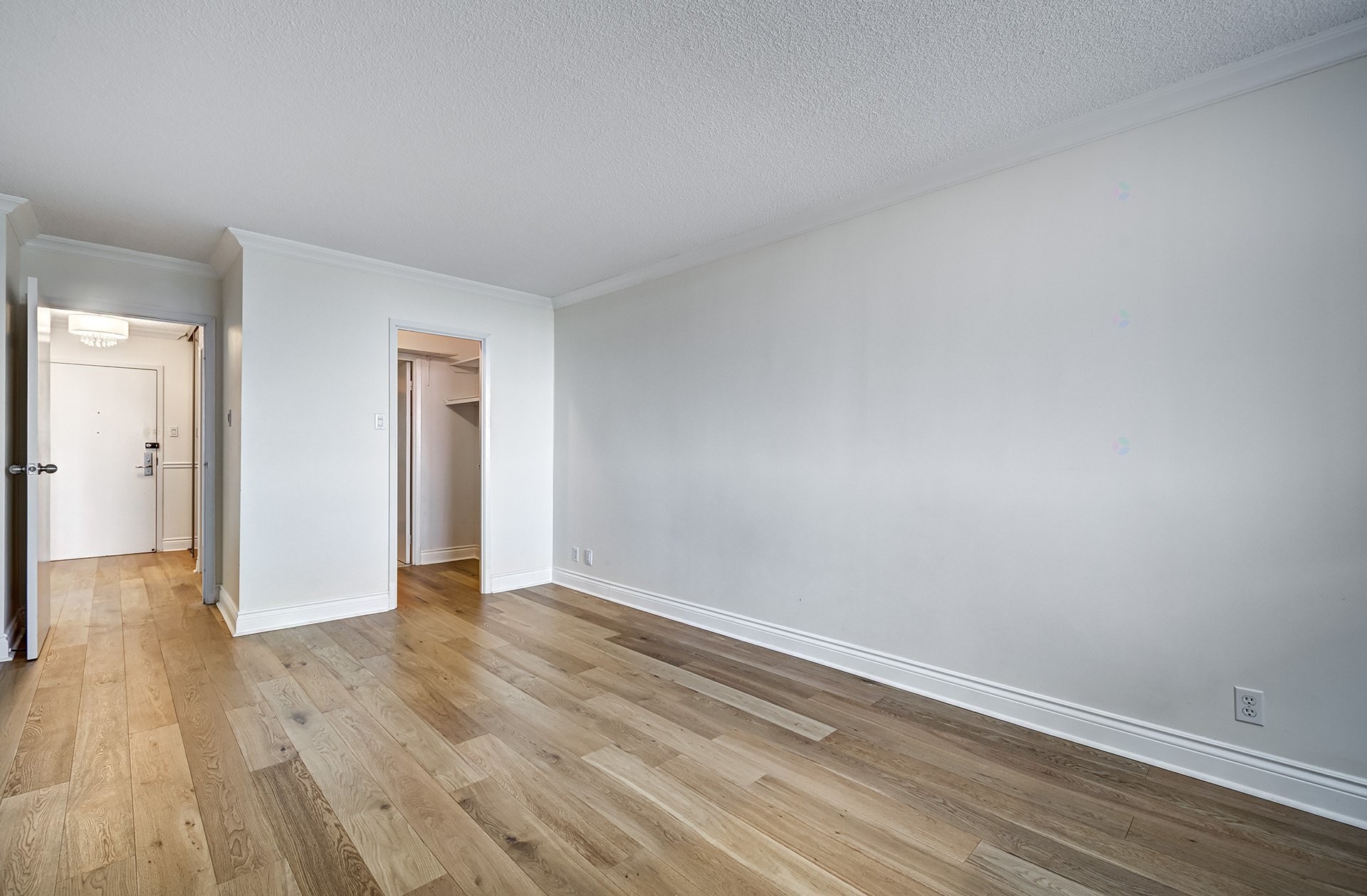 









11015


Boul. Cavendish

, 302,
Montréal (Saint-Laurent),




QC
H4R2H5

