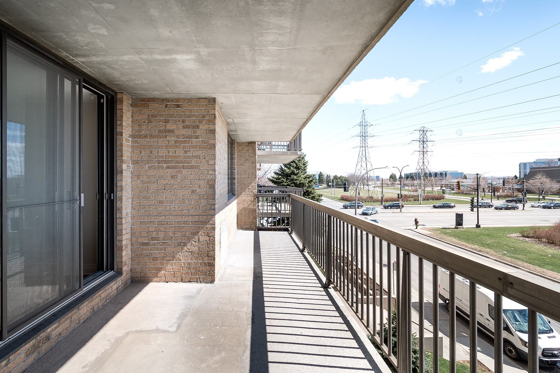 









11015


Boul. Cavendish

, 302,
Montréal (Saint-Laurent),




QC
H4R2H5

