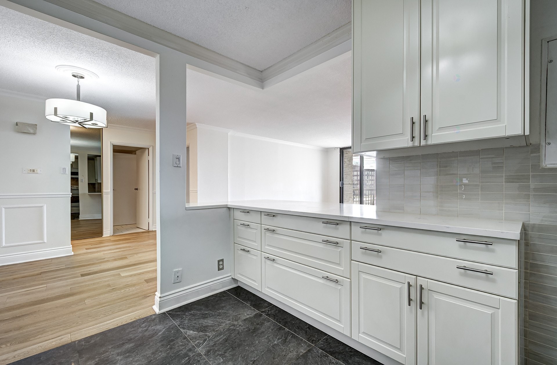 









11015


Boul. Cavendish

, 302,
Montréal (Saint-Laurent),




QC
H4R2H5

