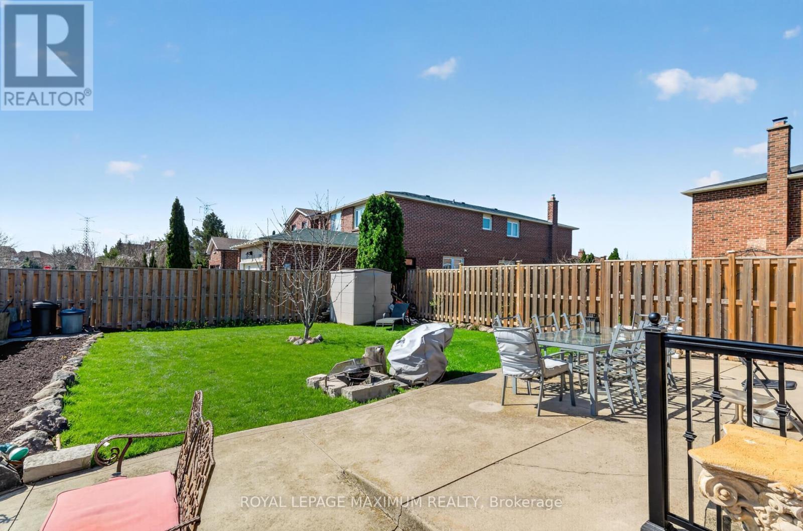 












3 MUZZO COURT

,
Vaughan,




Ontario
L4L3K2

