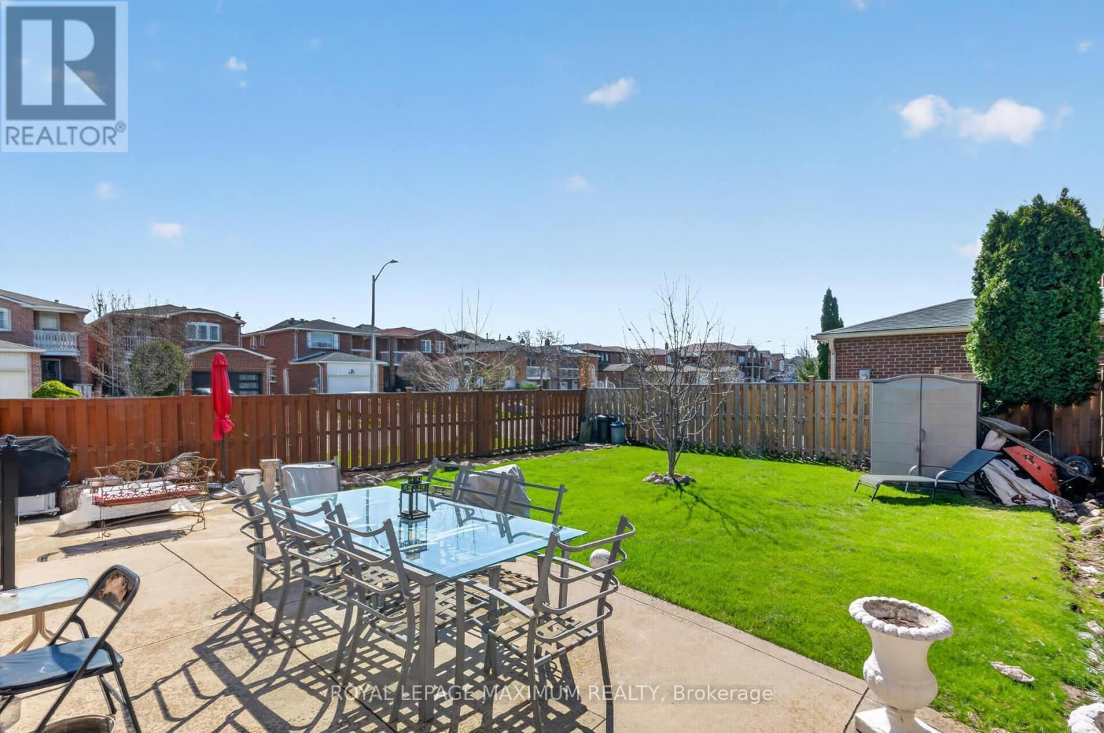 












3 MUZZO COURT

,
Vaughan,




Ontario
L4L3K2

