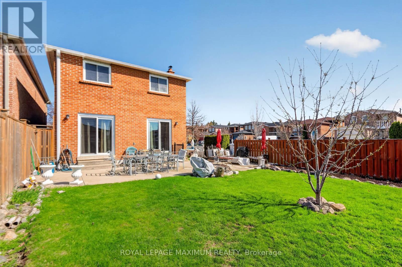 












3 MUZZO COURT

,
Vaughan,




Ontario
L4L3K2

