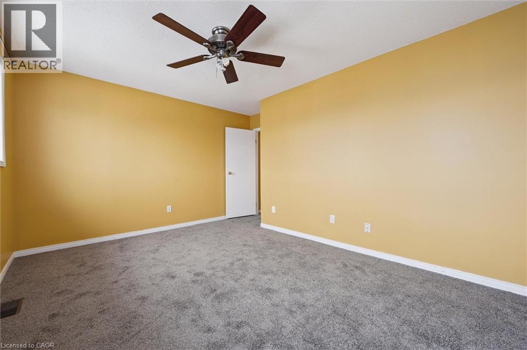 












589 BEECHWOOD Drive Unit# 43

,
Waterloo,




Ontario
N2T2K9

