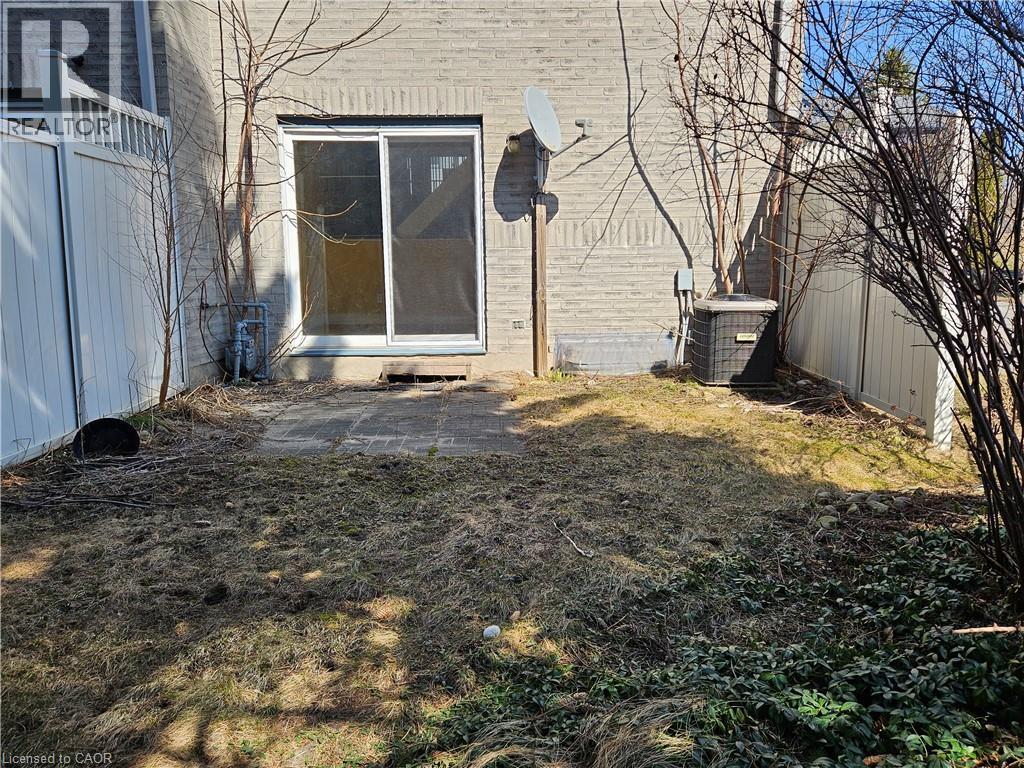 












589 BEECHWOOD Drive Unit# 43

,
Waterloo,




Ontario
N2T2K9

