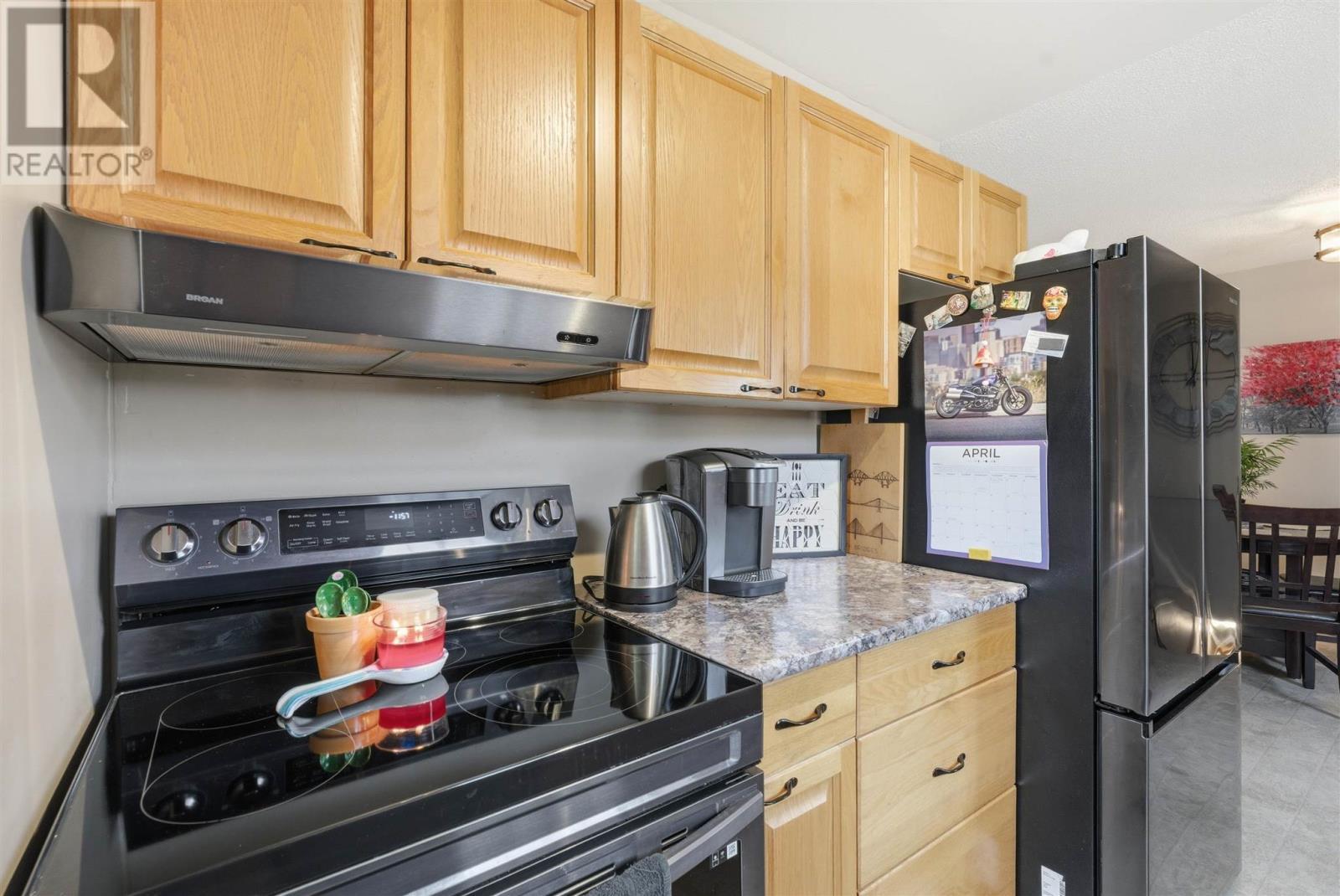 












60 Farrell CRES

,
Elliot Lake,




Ontario
P5A3M9

