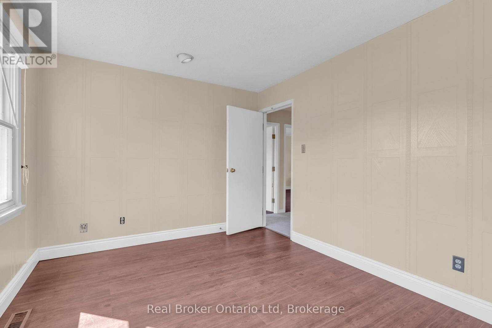 












4502 WELLINGTON ROAD 35 ROAD

,
Puslinch,




Ontario
N1H6J3

