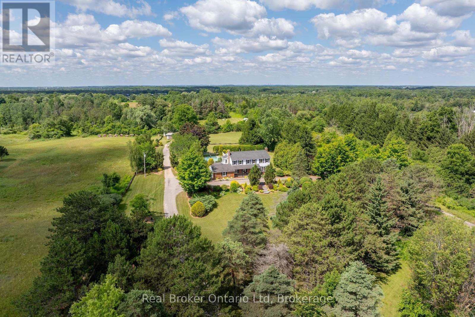 












4502 WELLINGTON ROAD 35 ROAD

,
Puslinch,




Ontario
N1H6J3

