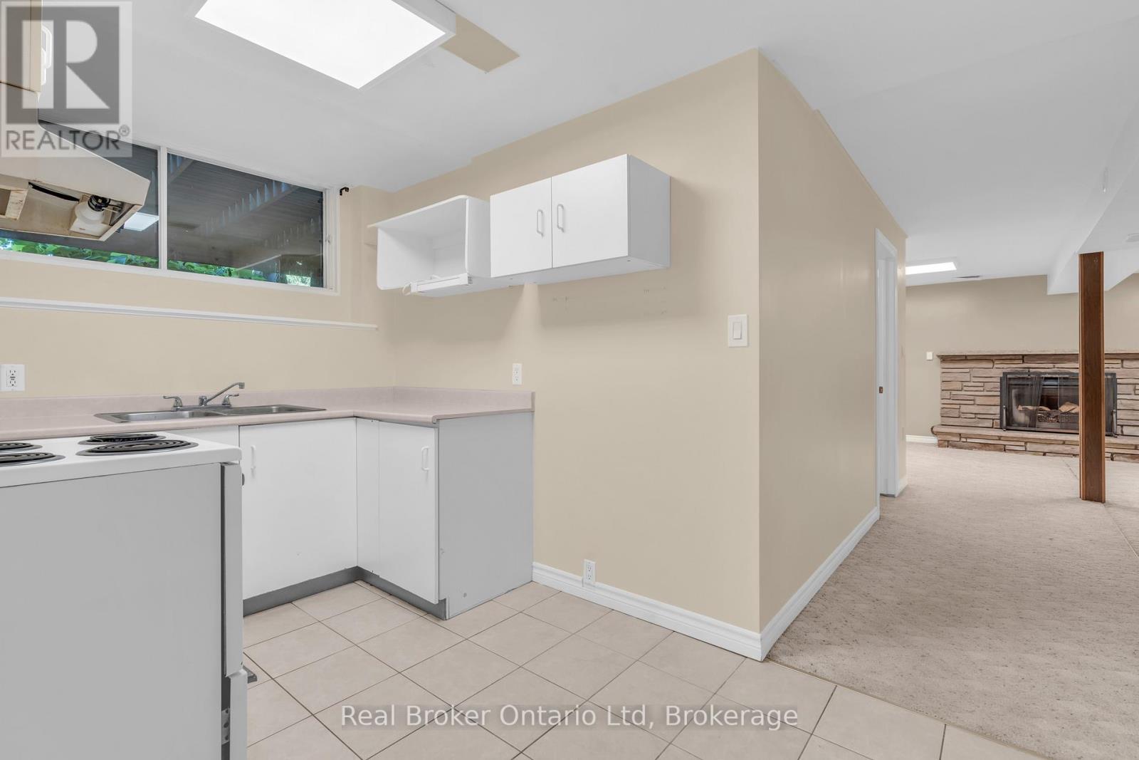 












4502 WELLINGTON ROAD 35 ROAD

,
Puslinch,




Ontario
N1H6J3

