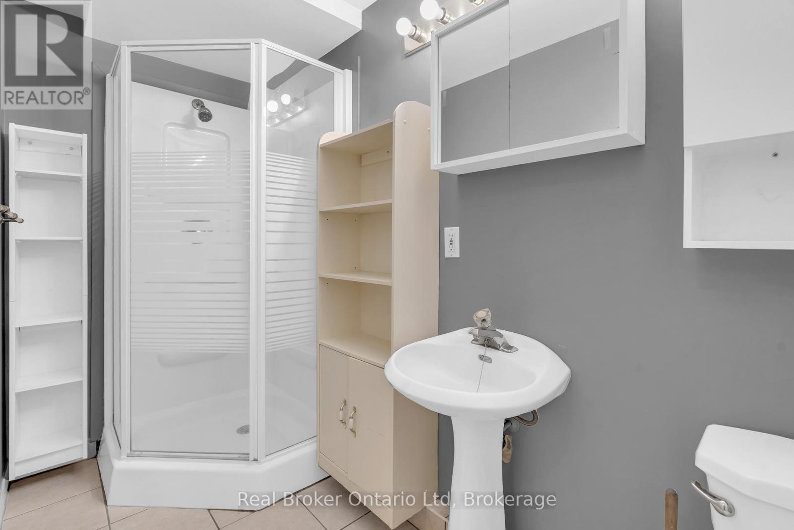 












4502 WELLINGTON ROAD 35 ROAD

,
Puslinch,




Ontario
N1H6J3

