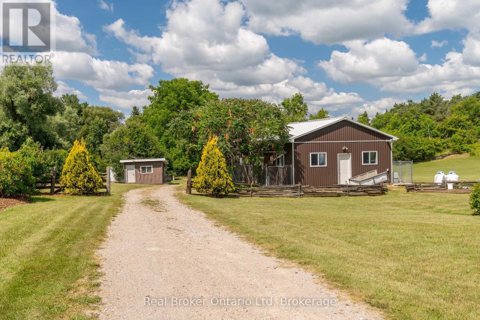 












4502 WELLINGTON ROAD 35 ROAD

,
Puslinch,




Ontario
N1H6J3

