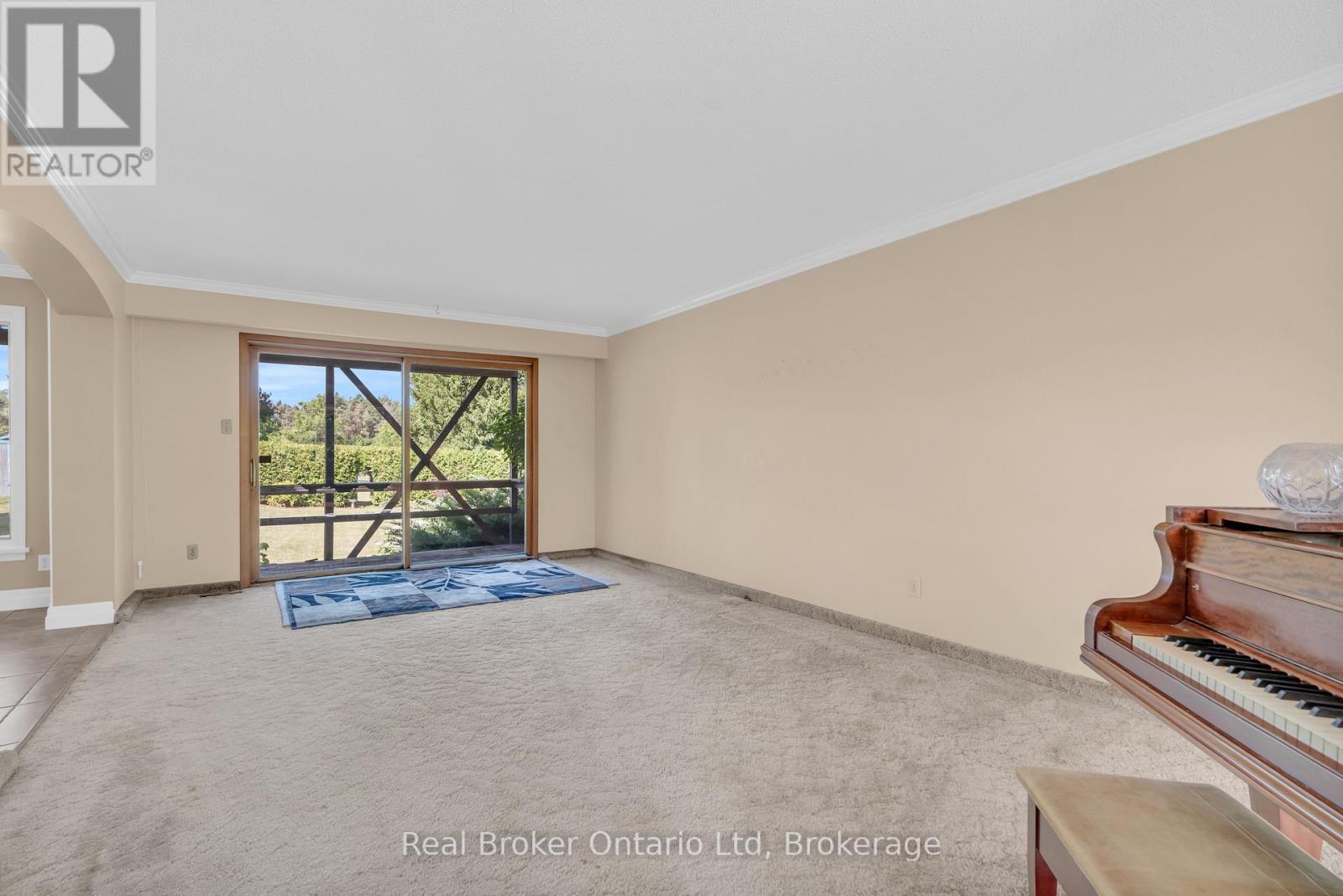 












4502 WELLINGTON ROAD 35 ROAD

,
Puslinch,




Ontario
N1H6J3

