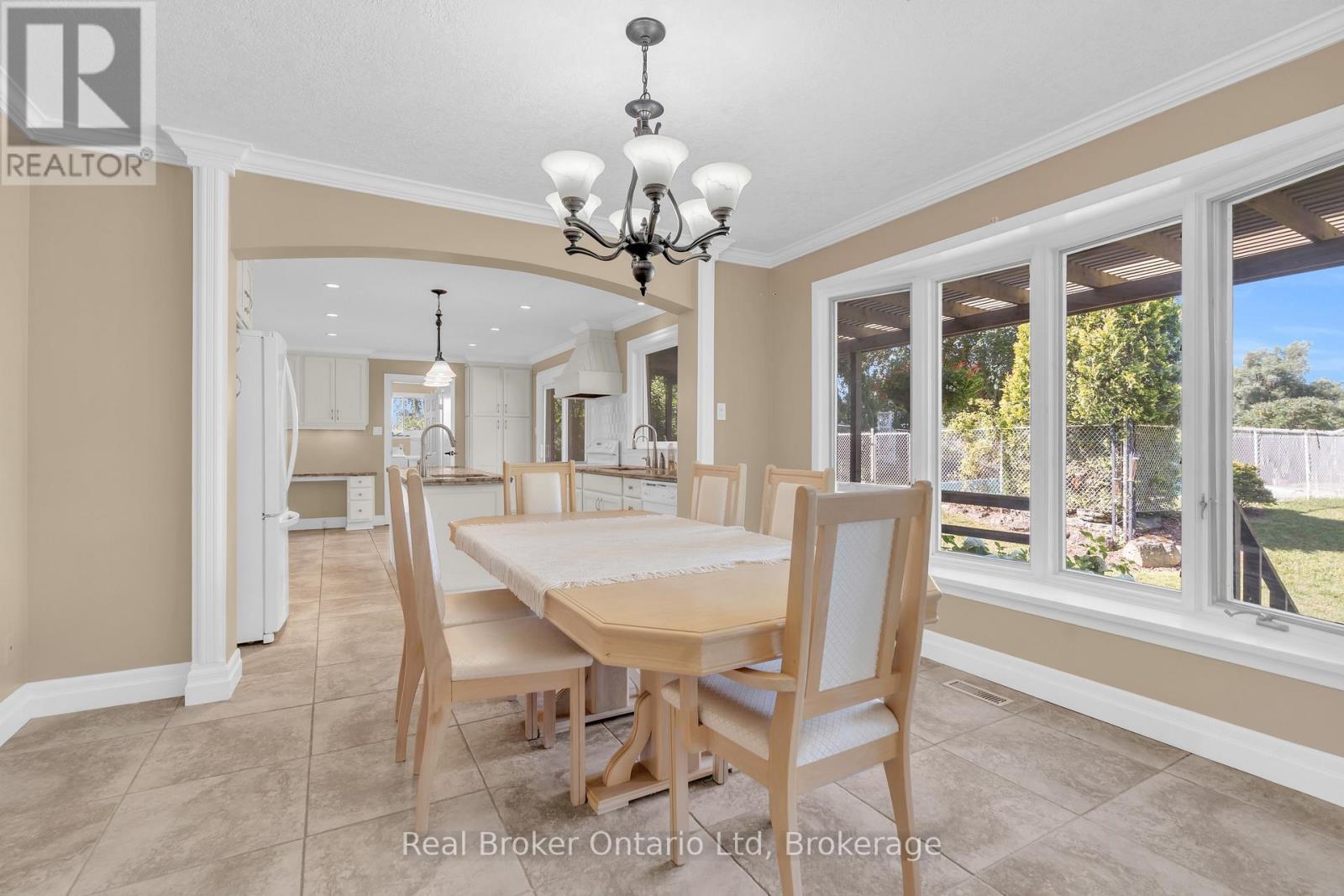 












4502 WELLINGTON ROAD 35 ROAD

,
Puslinch,




Ontario
N1H6J3

