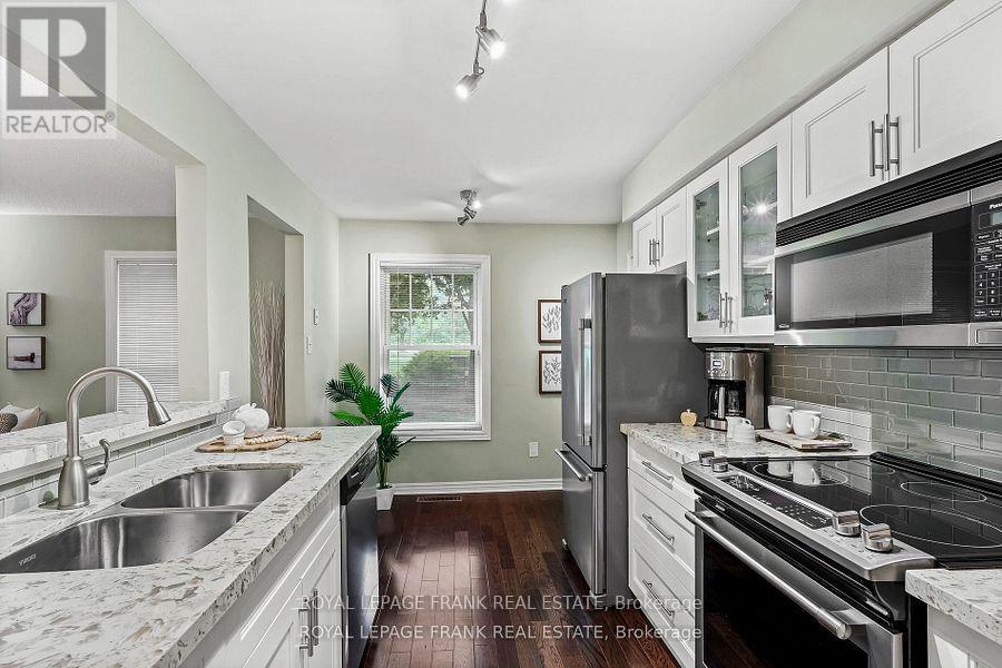 












D-13 - 1663 NASH ROAD

,
Clarington (Courtice),




Ontario
L1E1S8

