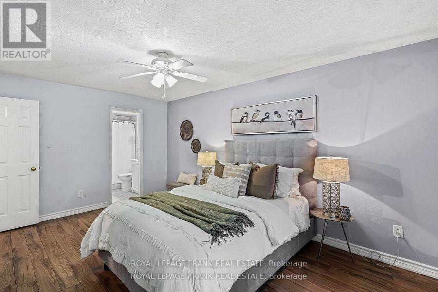 












D-13 - 1663 NASH ROAD

,
Clarington (Courtice),




Ontario
L1E1S8

