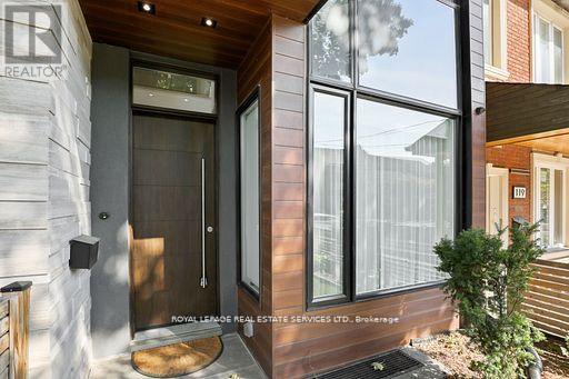 












121 MARKHAM STREET

,
Toronto,




Ontario
M6J2G4

