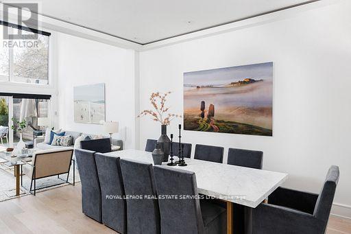 












121 MARKHAM STREET

,
Toronto,




Ontario
M6J2G4

