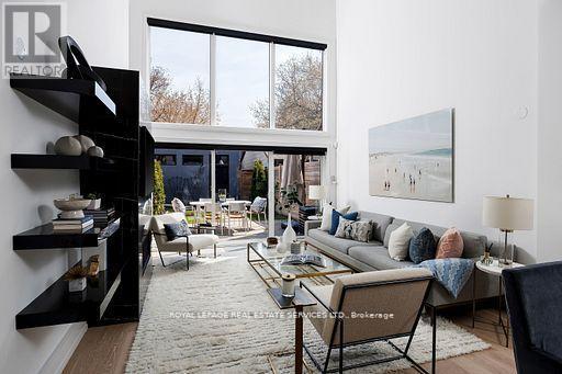 












121 MARKHAM STREET

,
Toronto,




Ontario
M6J2G4

