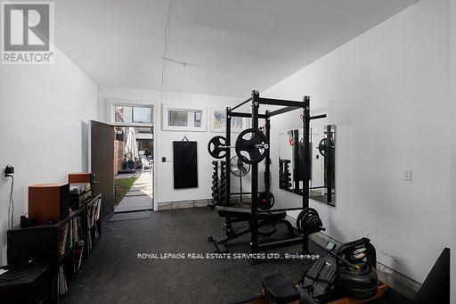 












121 MARKHAM STREET

,
Toronto,




Ontario
M6J2G4

