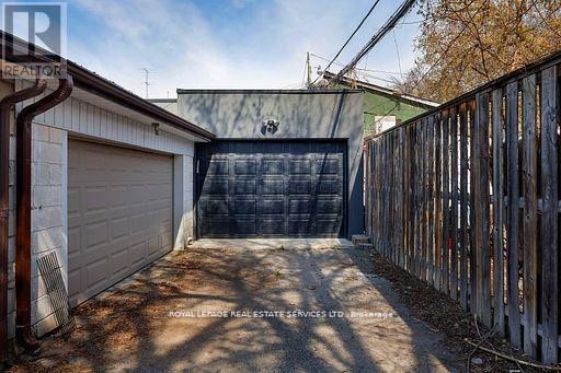 












121 MARKHAM STREET

,
Toronto,




Ontario
M6J2G4

