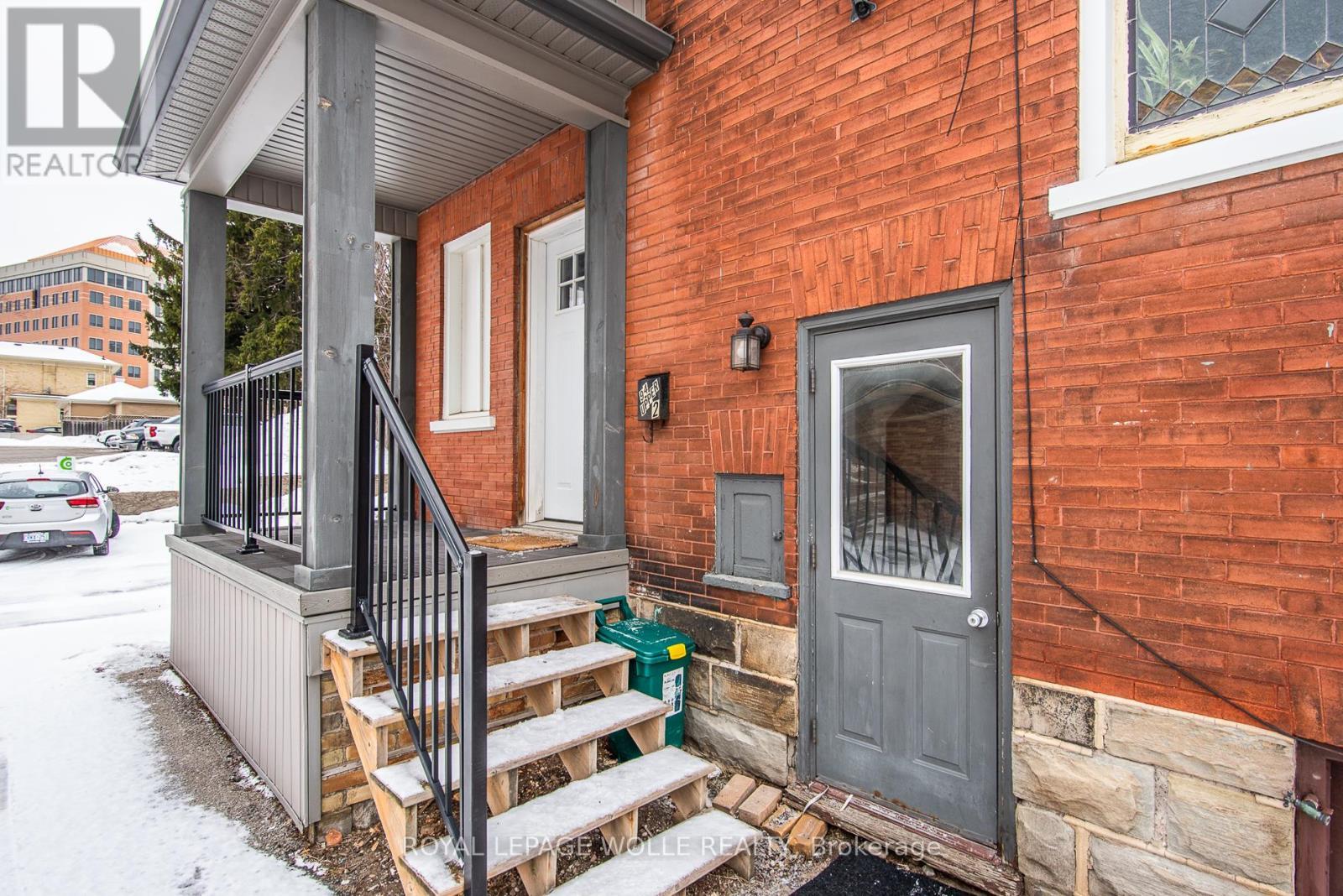 












94 SCOTT STREET

,
Kitchener,




Ontario
N2H2R5

